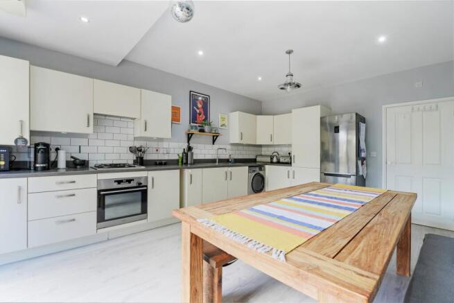 3 bed End of Terrace for sale Image 8