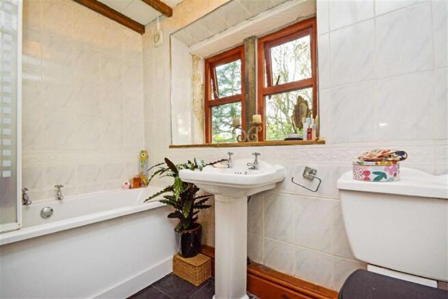 HOUSE BATHROOM