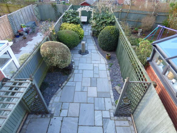 Photo 8