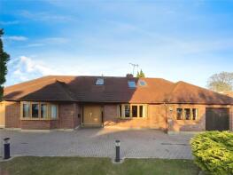 15, Kenwood Avenue, Longfield DA3 7EX