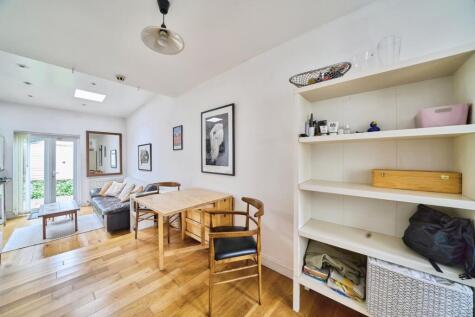 Buckingham Road, London, E15