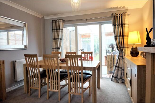Lounge/Dining Room
