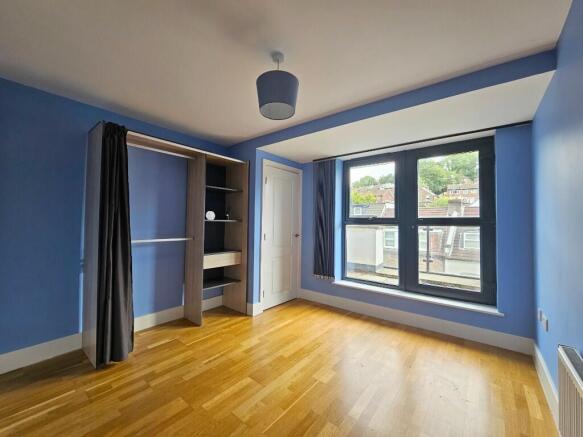 Croydon Road, Caterham, Surrey, CR3 photo 4