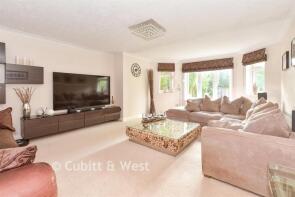131, Blakes Farm Road, Horsham RH13 9GU