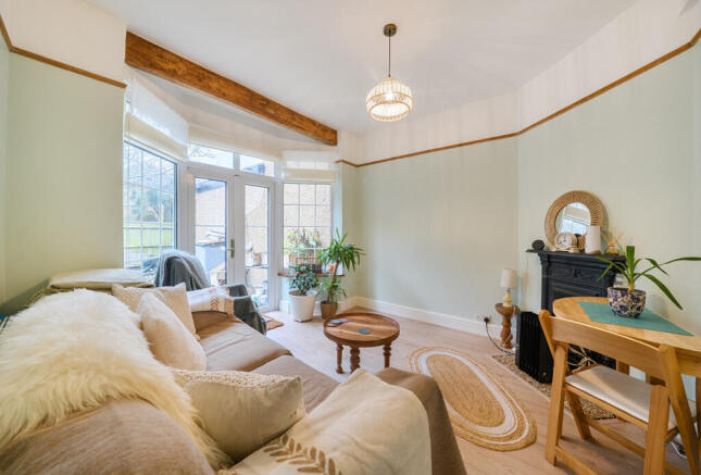 1409388-8-698b32f...