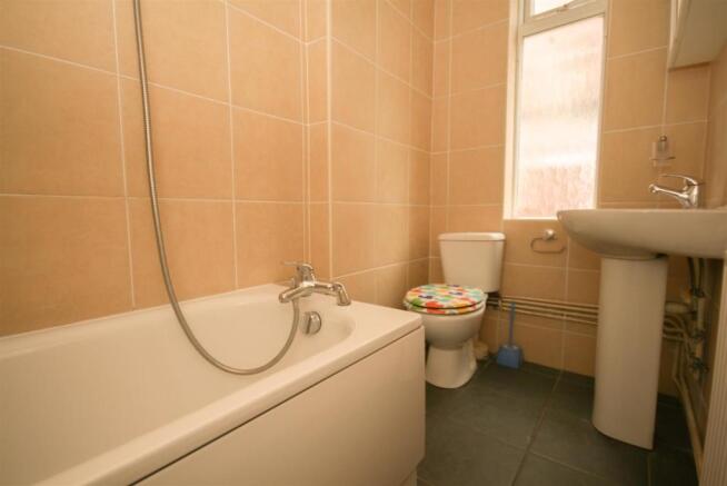 Bathroom.jpg