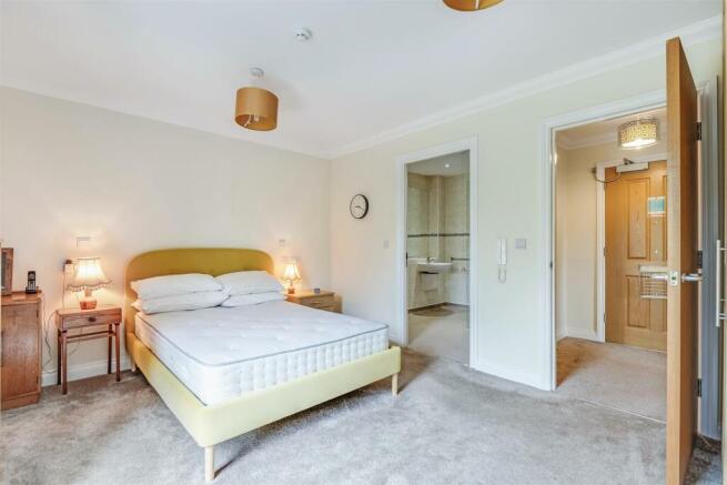 1 bed Apartment for sale Image 9