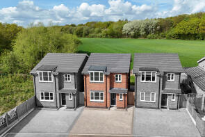 27, Hillside Drive, Nuneaton CV10 0LF