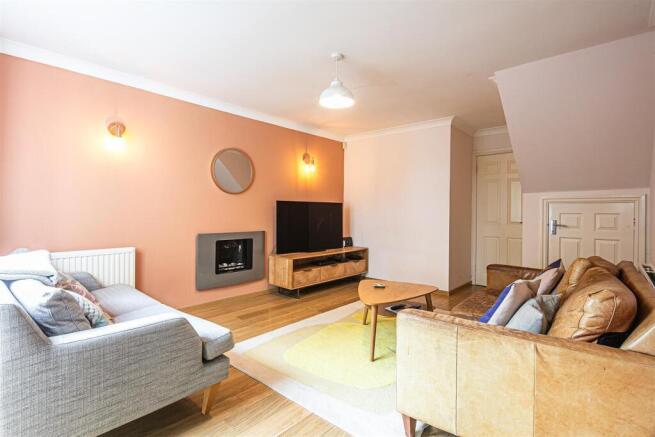 3 bed Detached for sale Image 4