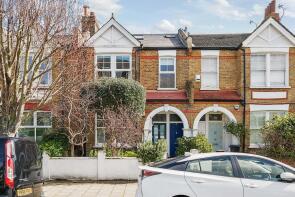 84, Emlyn Road, London W12 9TA
