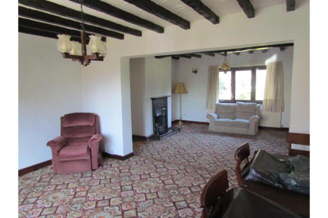 Lounge/Dining Room