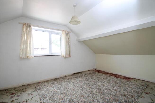 bedroom 3.JPG