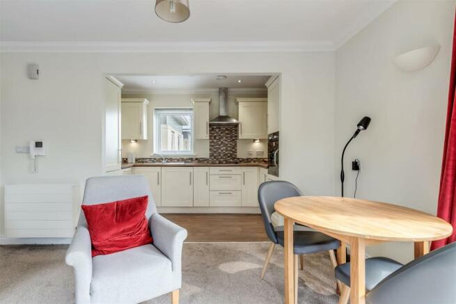 1 bed Apartment for sale Image 4