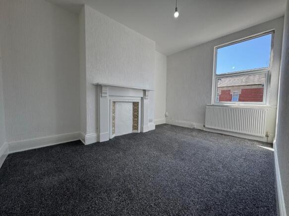 4 bed Block of Apartments for sale Image 9