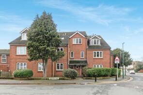 Flat 3, 13 Christopher Court, Western Road, Sutton SM1 2SX
