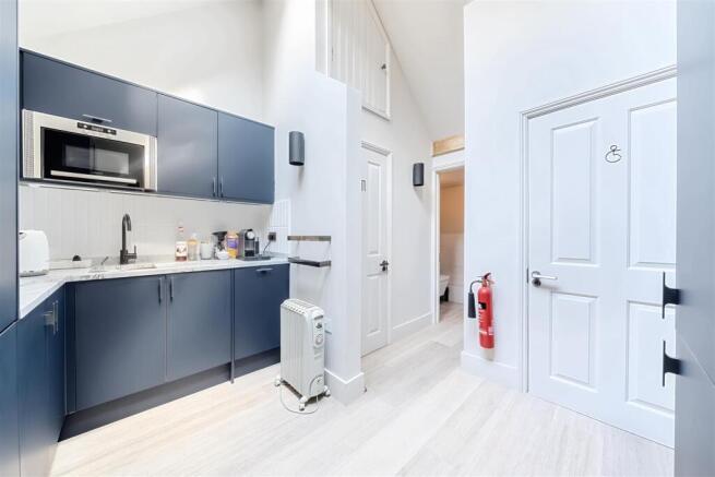 1011430 (3).jpg