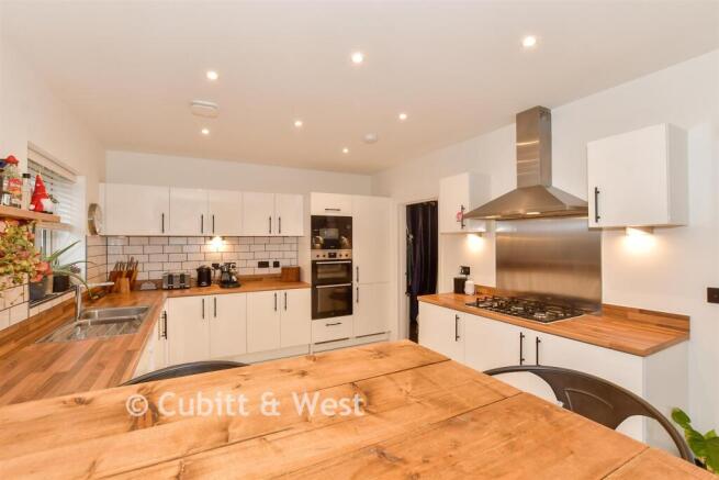 Kitchen/ Dining Room1