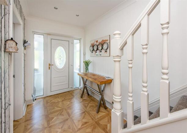 52 Manor Drive-hall.jpg