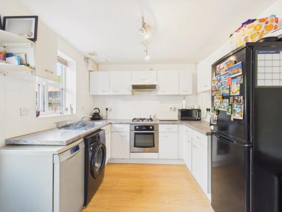 2 bed Terraced for sale Image 4