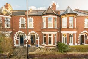 20, Fieldhouse Road, London SW12 0HJ