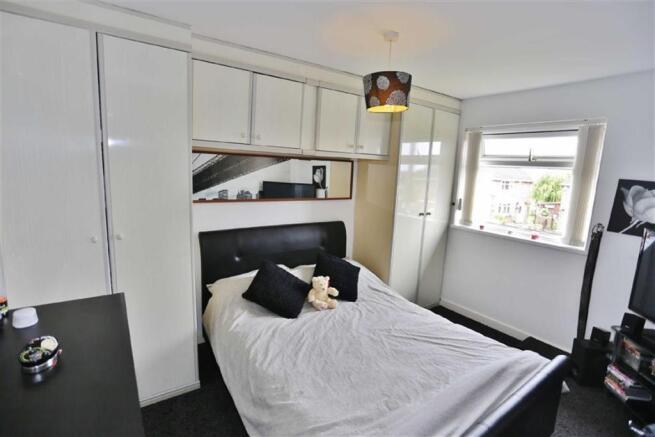 BEDROOM 2 (REAR)