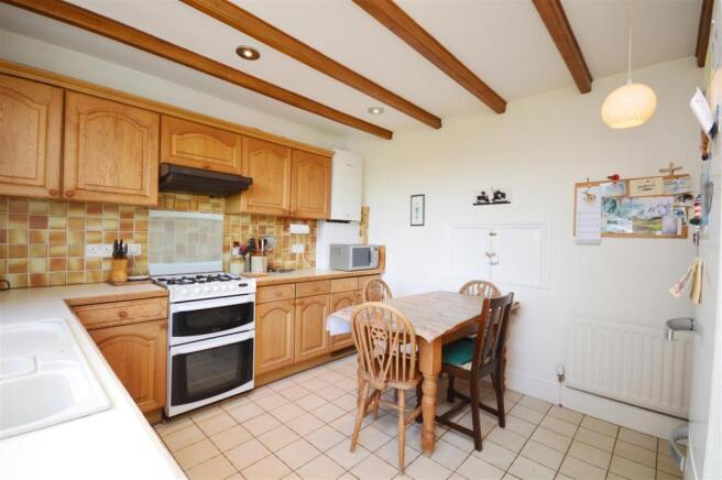 Kitchen Bagallay.JPG