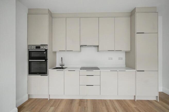 2 bed Apartment for sale Image 4