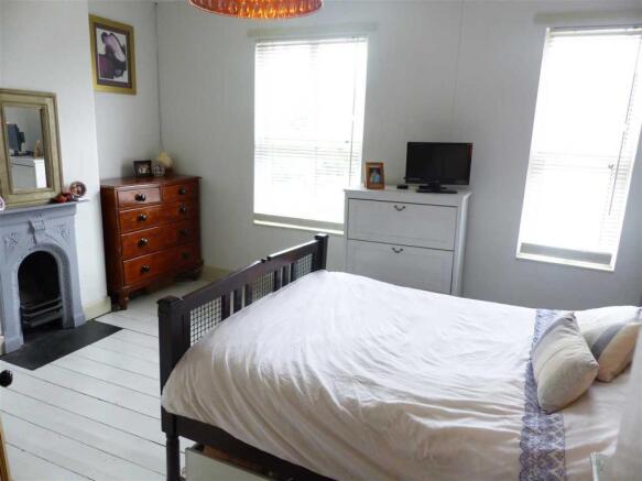 BEDROOM 1