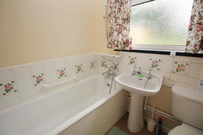 82 Chichester Road 14.JPG