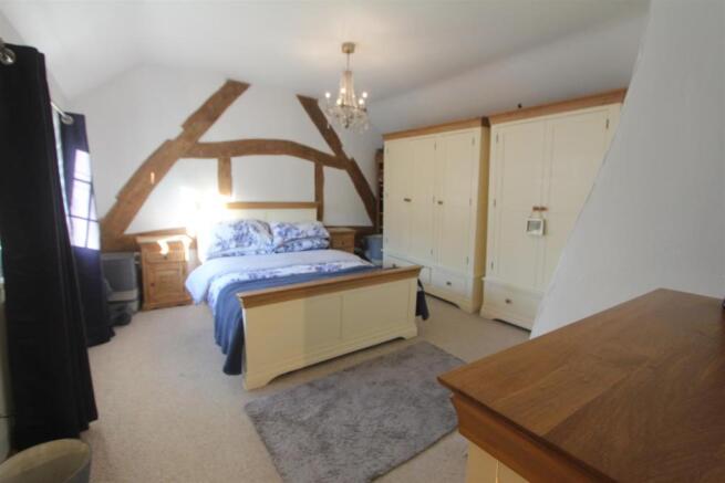 Bedroom 1.JPG