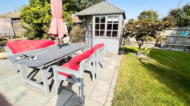 Patio/Summer House