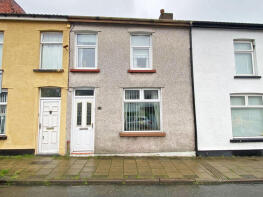 42, Central Street, Ystrad Mynach CF82 7EL