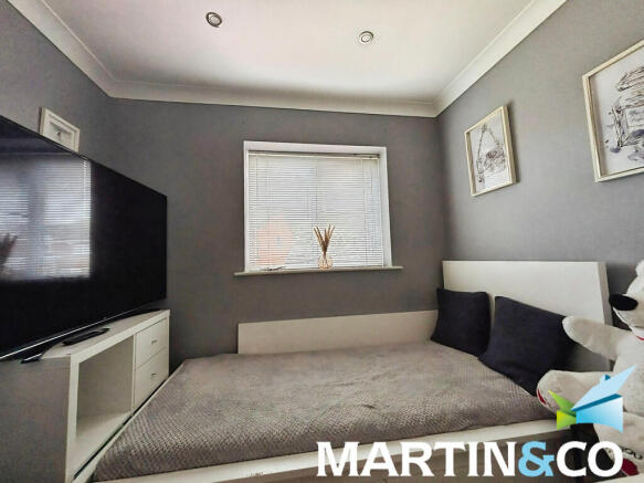 3 bed Detached to rent Image 12