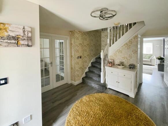 4 bed Detached for sale Image 5