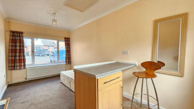 Finch Close, Tadley, Berkshire, RG26 3YJ photo 4