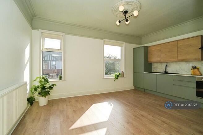 Brand New Howdens Kitchen / Lounge