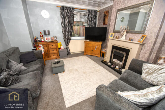 3 bed Town House for sale Image 5