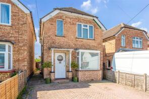 27, Batchelors Barn Road, Andover SP10 1HR