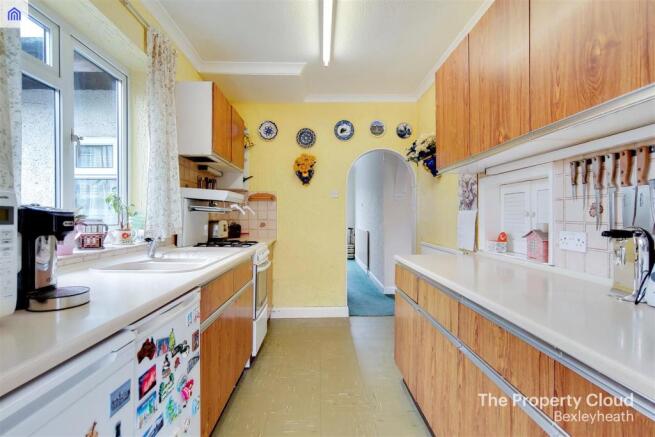9_Kitchen_5.jpg