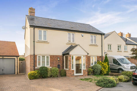Dovecote Place, Curbridge, Witney