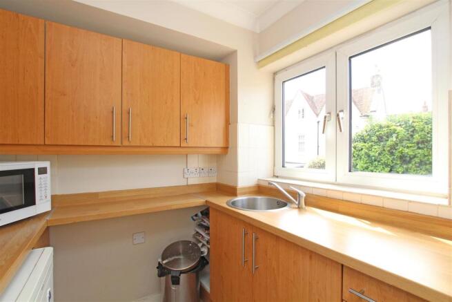 45TM - Kitchen 1.jpg