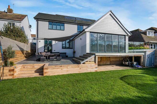 Chichester Drive East, Saltdean, BN2 photo 4
