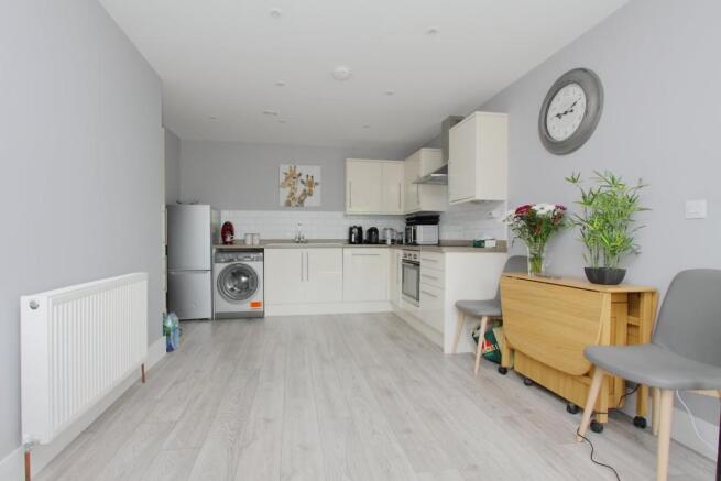 6 eastgate house ph6