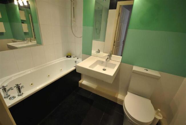 Photo 10