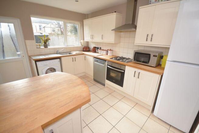 Kitchen / Brea...