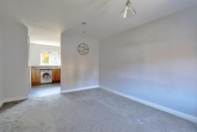 2 bed Semi-Detached for sale Image 6