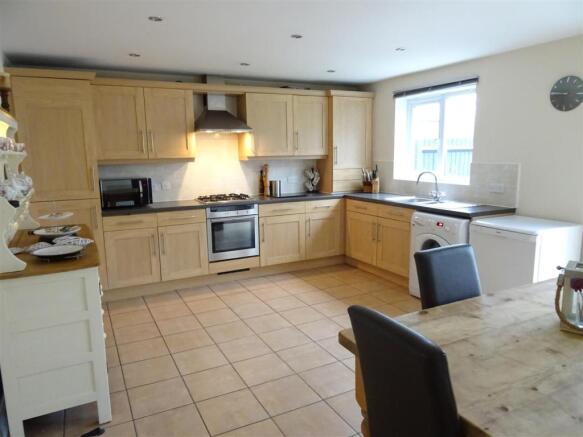 Fitted Dining Kitchen