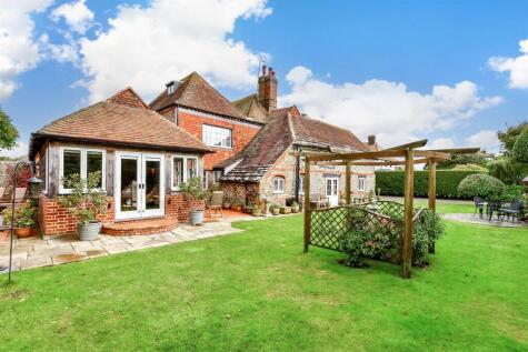 Smugglers Walk, Goring-By-Sea, Worthing, West Sussex
