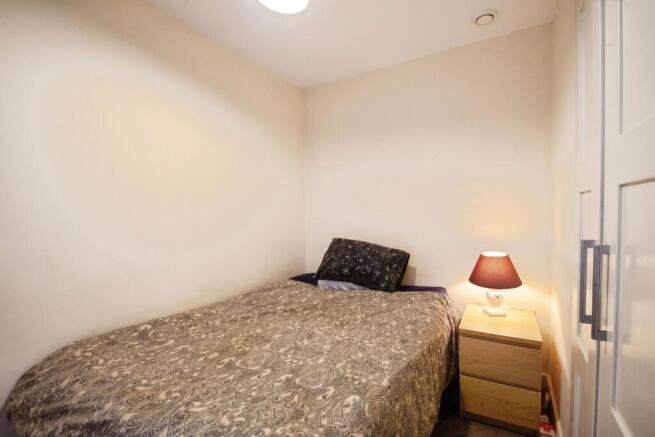 1 bed Flat for sale Image 9