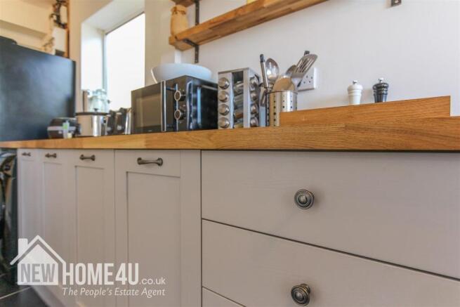 KITCHEN: